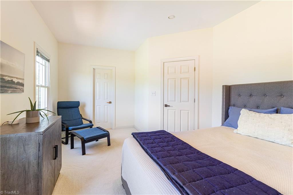 2207 Brigham Road Greensboro, NC 27409 - Photo 17 of 30 Gallery Image 17
