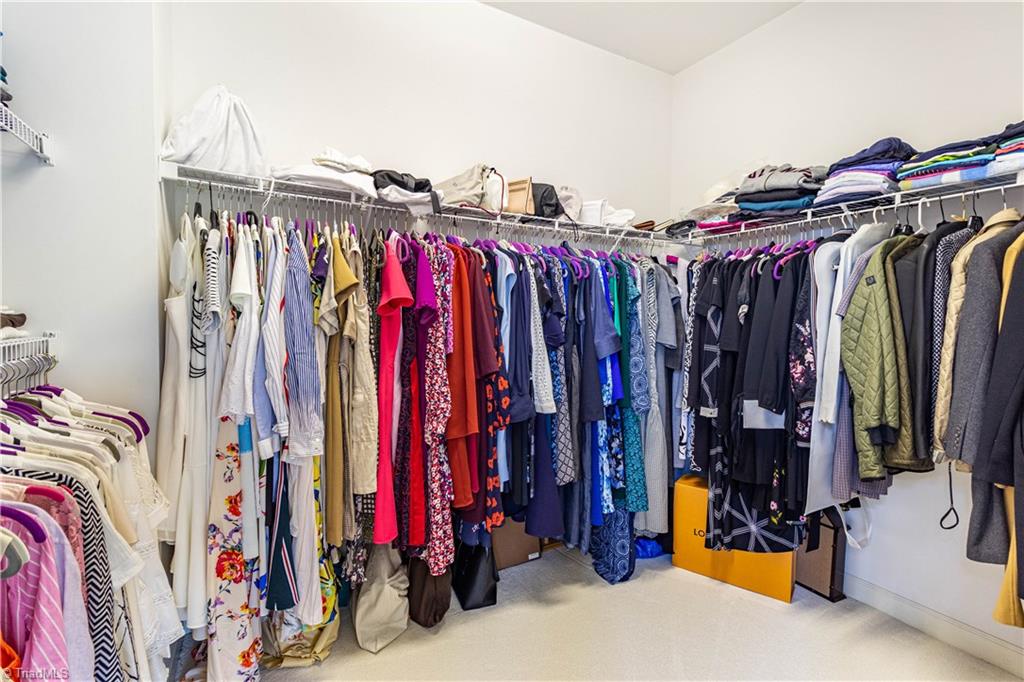 2207 Brigham Road Greensboro, NC 27409 - Photo 20 of 30 Gallery Image 20