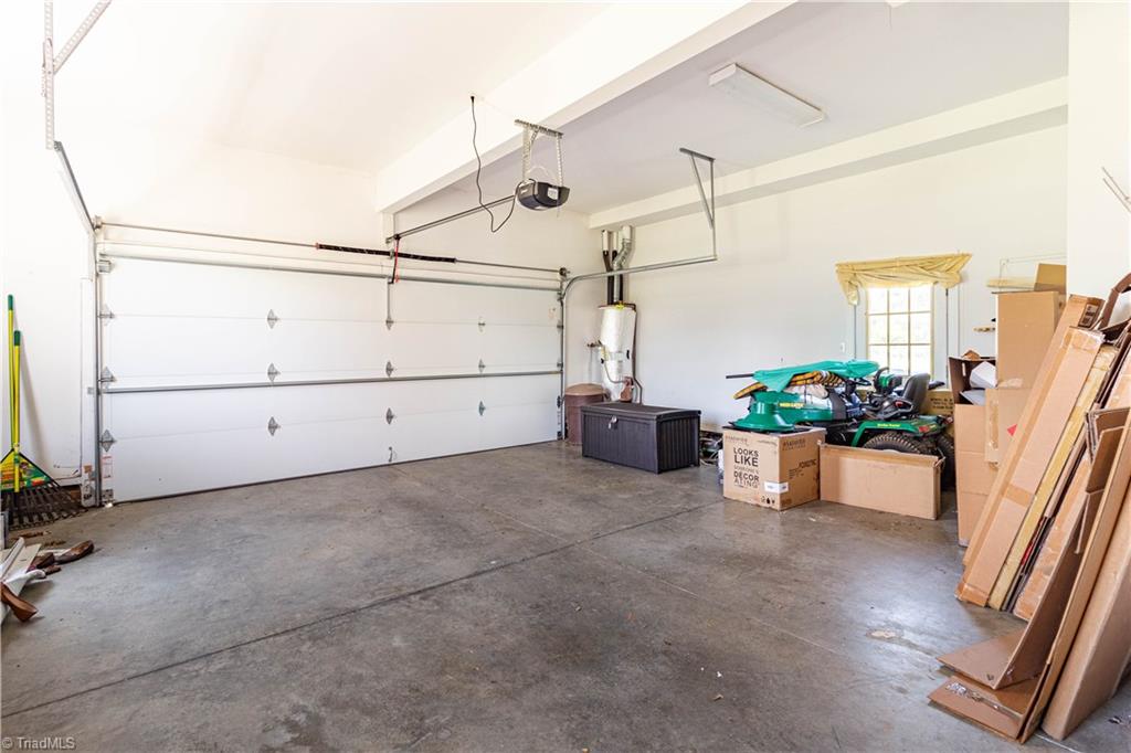 2207 Brigham Road Greensboro, NC 27409 - Photo 27 of 30 Gallery Image 27