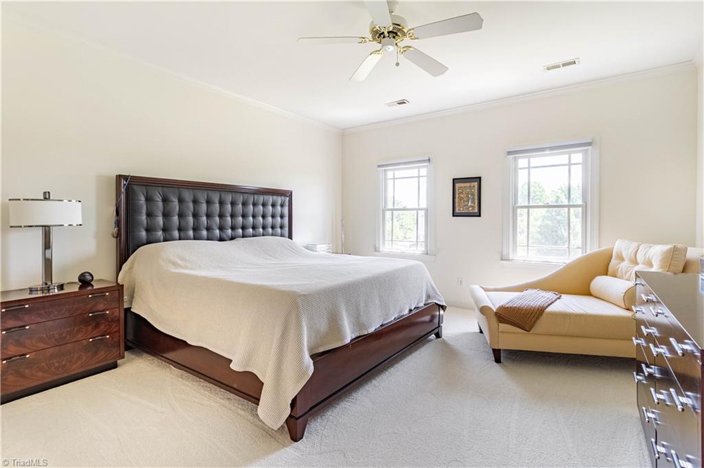 2207 Brigham Road Greensboro, NC 27409 - Photo 4 of 30 Gallery Image 4