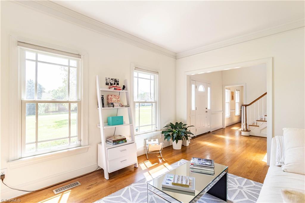 2207 Brigham Road Greensboro, NC 27409 - Photo 6 of 30 Gallery Image 6