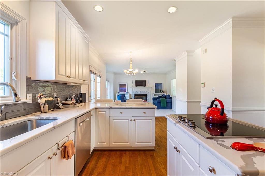 2207 Brigham Road Greensboro, NC 27409 - Photo 9 of 30 Gallery Image 9