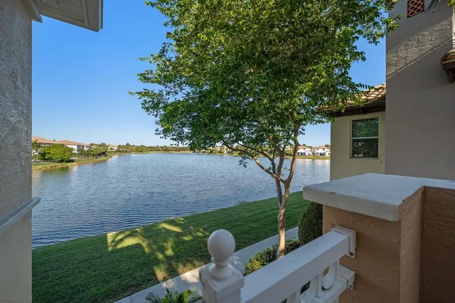 $3,200 | 2939 Tortola Way, Unit 2939, Cooper City, FL 33024
