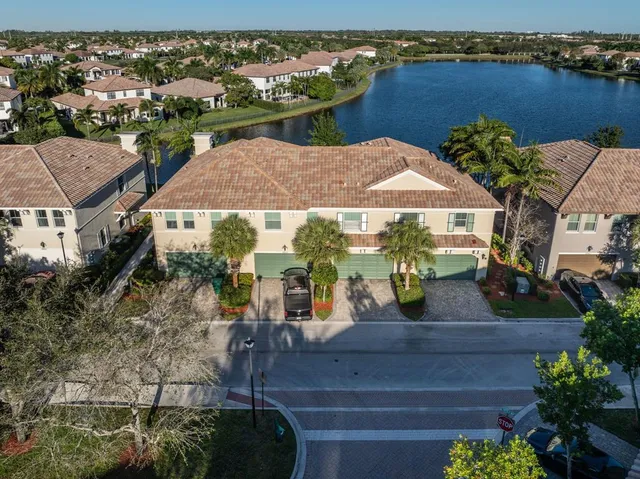 $3,200 | 2939 Tortola Way, Unit 2939, Cooper City, FL 33024