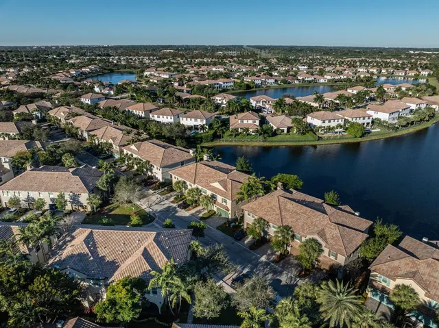 $3,200 | 2939 Tortola Way, Unit 2939, Cooper City, FL 33024