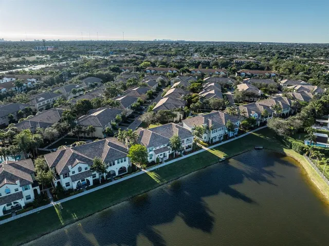 $3,200 | 2939 Tortola Way, Unit 2939, Cooper City, FL 33024