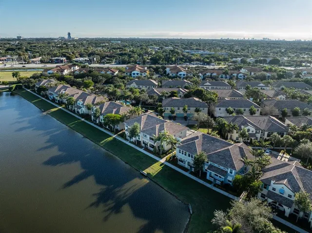 $3,200 | 2939 Tortola Way, Unit 2939, Cooper City, FL 33024