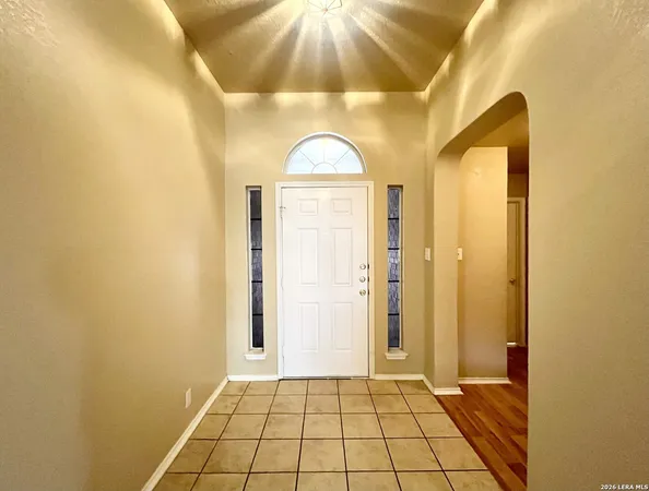 $1,695 | 8907 Wolff Vista, Converse, TX 78109