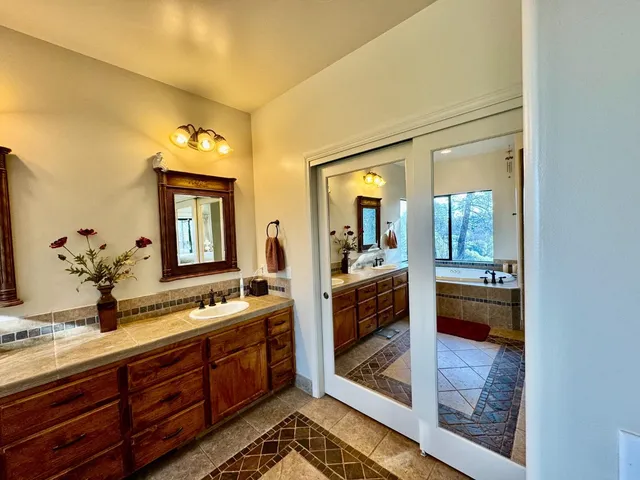 $1,179,000 | 1551 John Dear Road, Mokelumne Hill, CA 95248