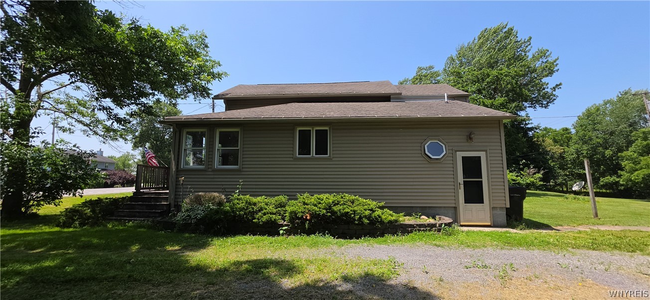 8805 Chestnut Ridge Road Royalton, NY 14067 - Photo 13 of 49