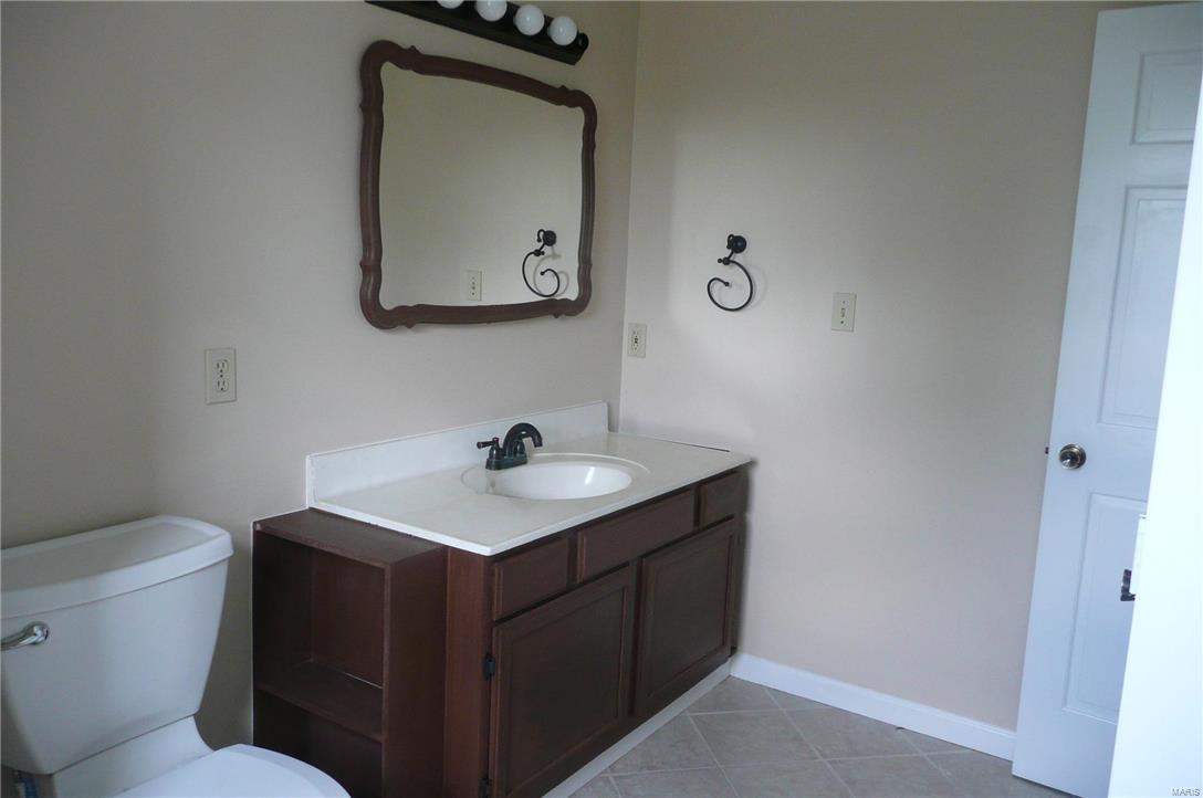3409 Sand Road Edwardsville, IL 62025 - Photo 14 of 20