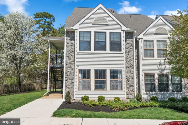 $289,900 | 41 Chelmsford Court, Marlton, NJ 08053