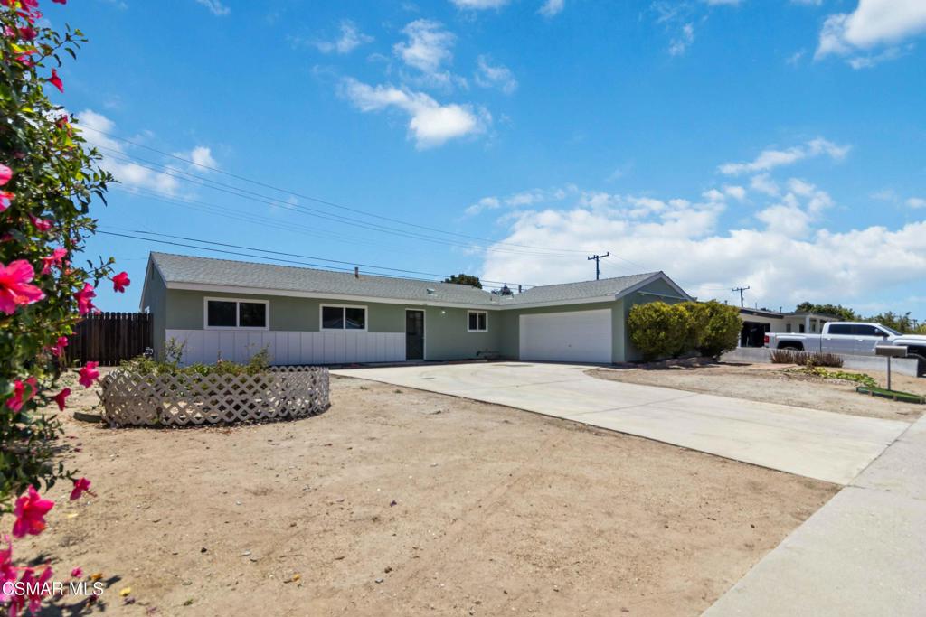 1692 Alviso Street Simi Valley, CA 93065 - Photo 2 of 22