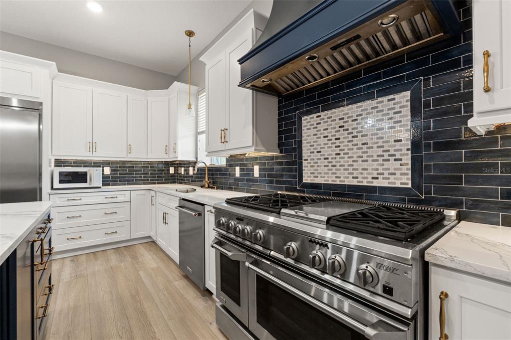 9135 Mazette Road Weeki Wachee, FL 34613 - Photo 14 of 57