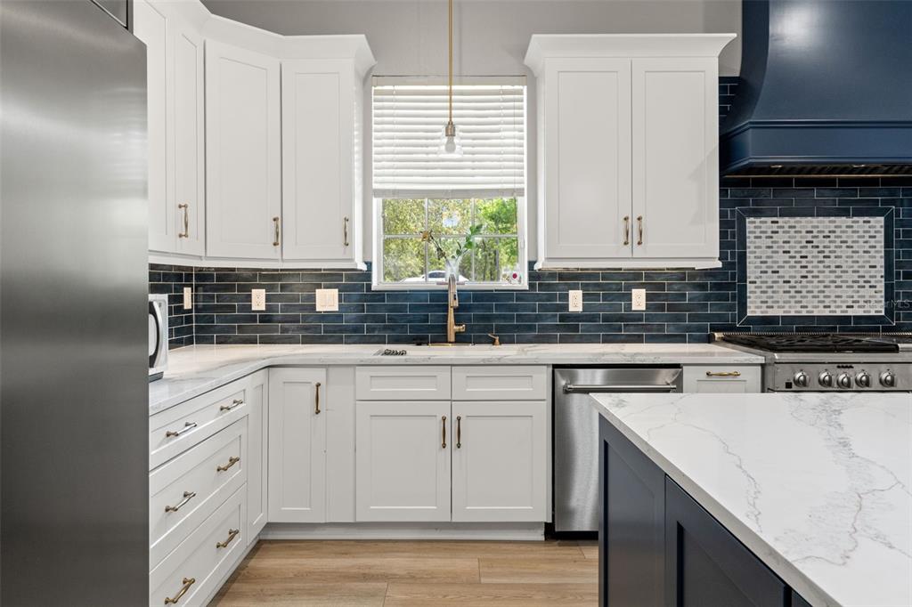 9135 Mazette Road Weeki Wachee, FL 34613 - Photo 16 of 57