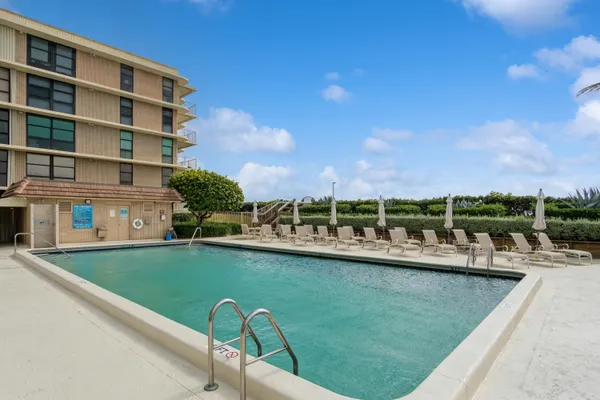 $4,000 | 3200 South Ocean Boulevard, Unit B104, Palm Beach, FL 33480