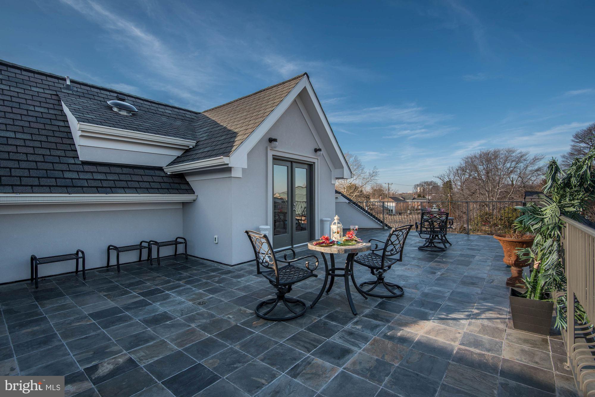 2015 South Arlington Ridge Road Arlington, VA 22202 - Photo 15 of 45