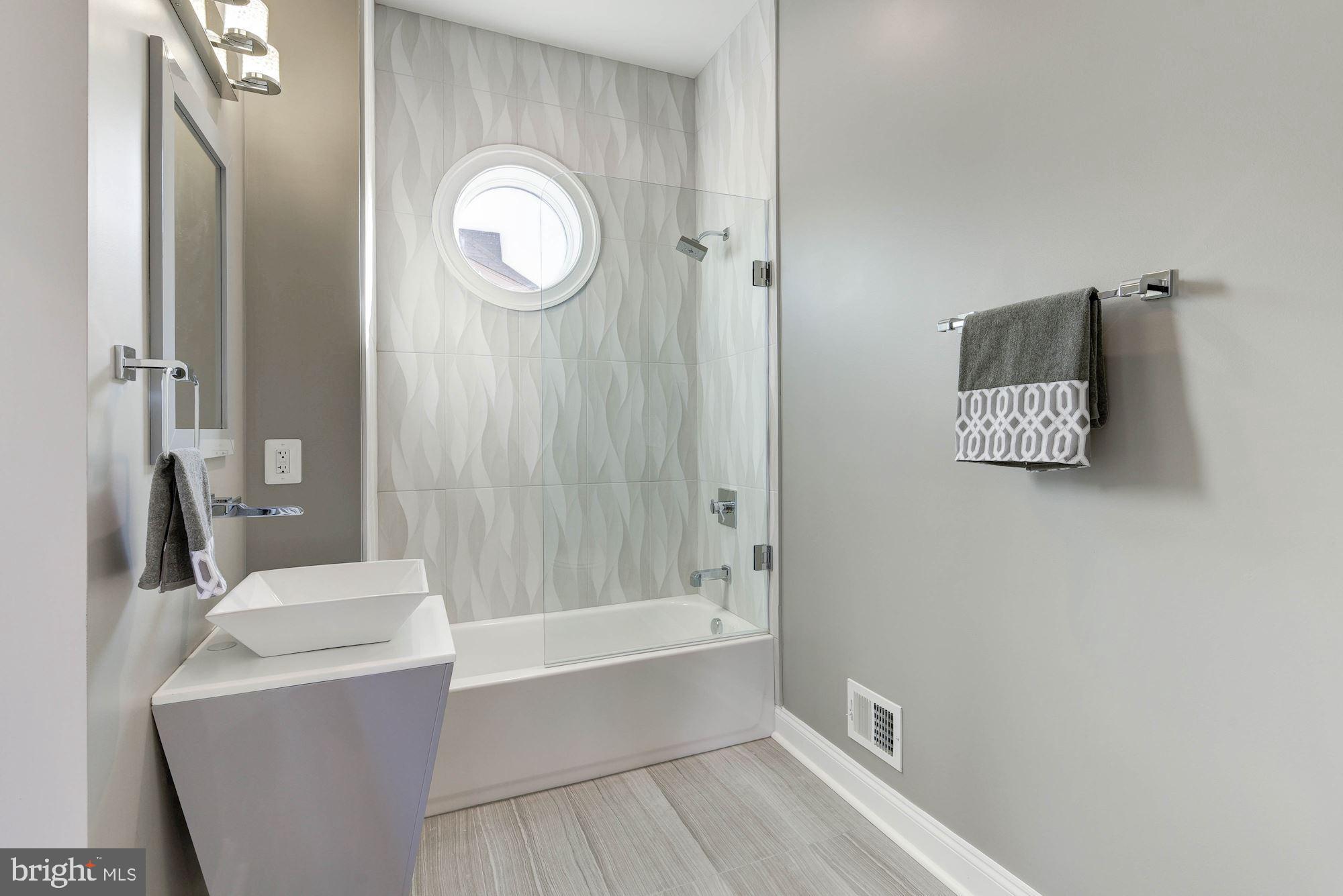 2015 South Arlington Ridge Road Arlington, VA 22202 - Photo 23 of 45