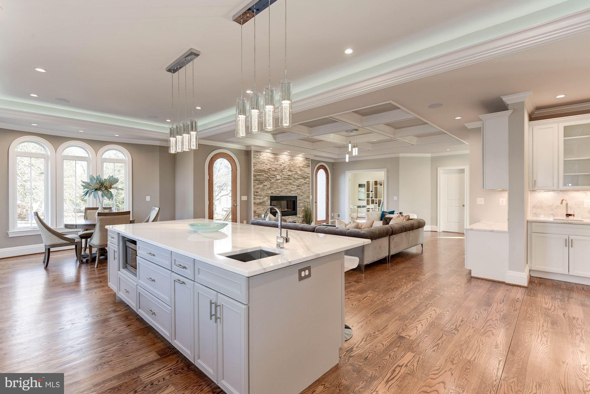 2015 South Arlington Ridge Road Arlington, VA 22202 - Photo 9 of 45