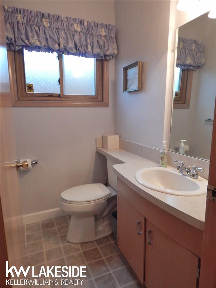 11378 Racine Road Warren, MI 48093 - Photo 9 of 17