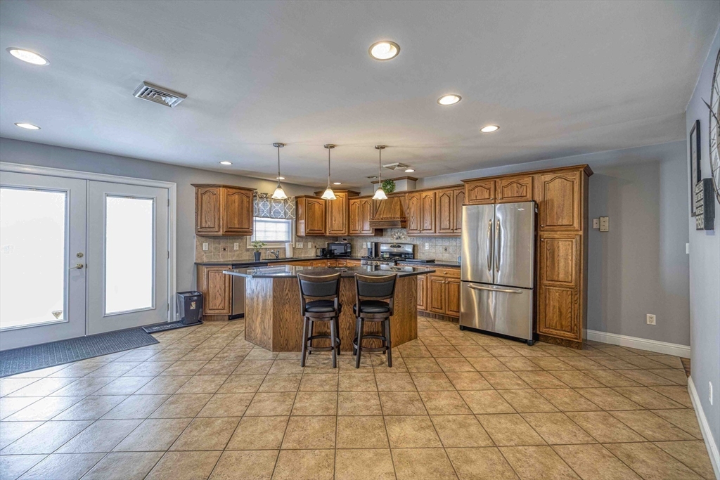 213 Boyden Street Fall River, MA 02721 - Photo 2 of 29