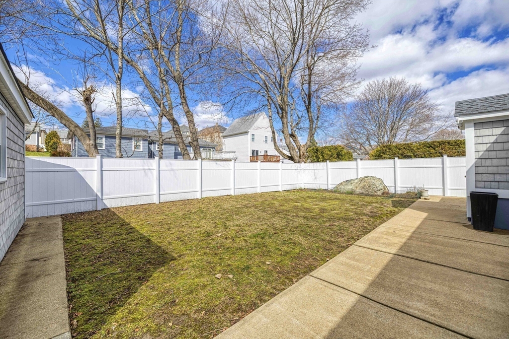 213 Boyden Street Fall River, MA 02721 - Photo 24 of 29