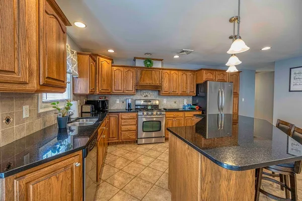 $499,999 | 213 Boyden Street, Fall River, MA 02721