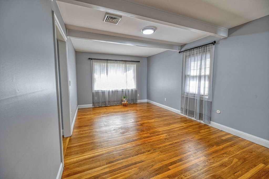 213 Boyden Street Fall River, MA 02721 - Photo 10 of 29