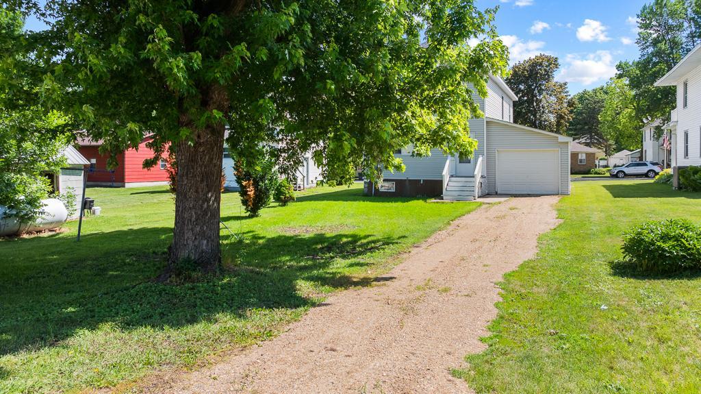 204 1st Street Russell, MN 56169 - Photo 7 of 41