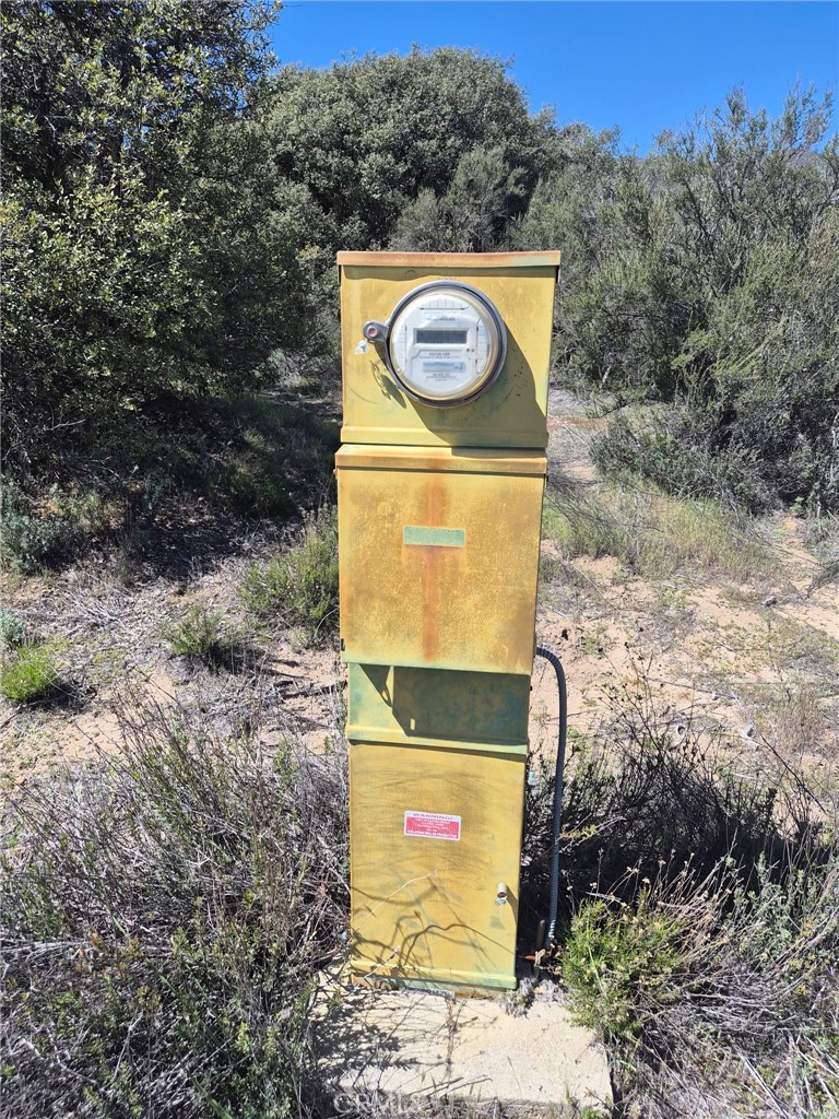 38295 Indian Road Anza, CA 92539 - Photo 4 of 36