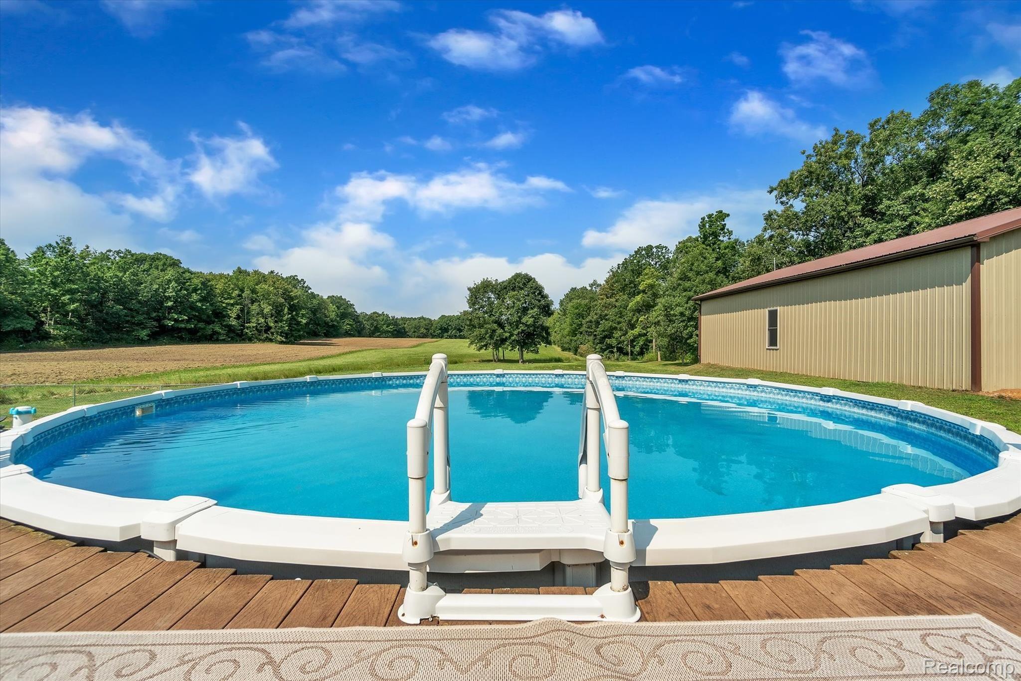 2132 South Oak Road Davison, MI 48423 - Photo 54 of 55 54-2132-S-Oak-Rd-WindowStill-Real-Estate-Photography-55.jpg