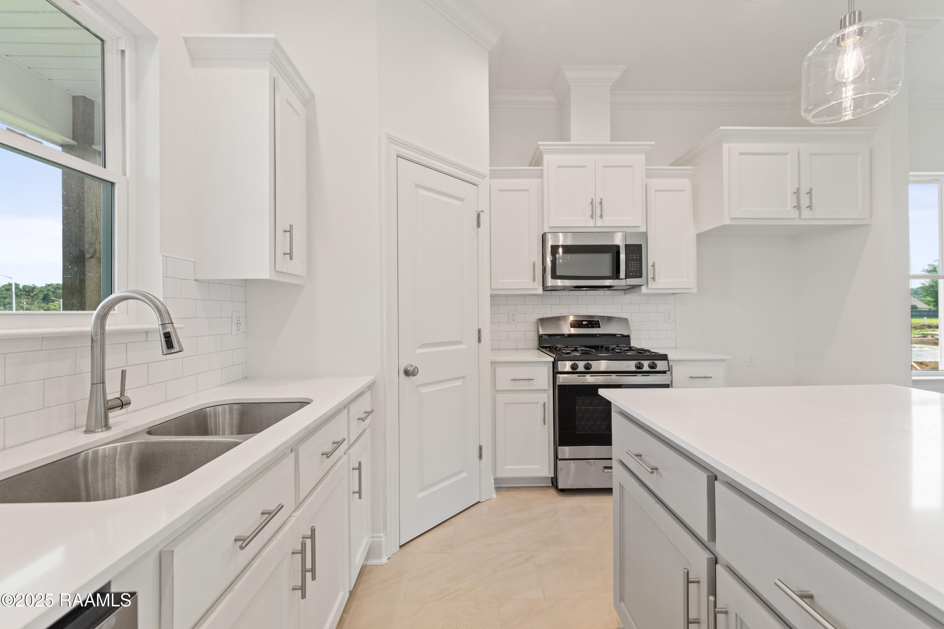 310 Gun Runner Drive Lafayette, LA 70507 - Photo 16 of 32 310 Gun Runner-41