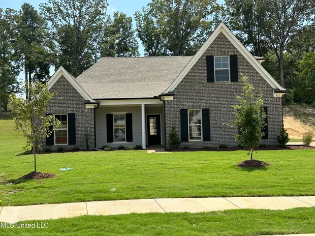 $367,400 | 915 Collie Drive, Hernando, MS 38651