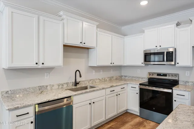 $367,400 | 915 Collie Drive, Hernando, MS 38651