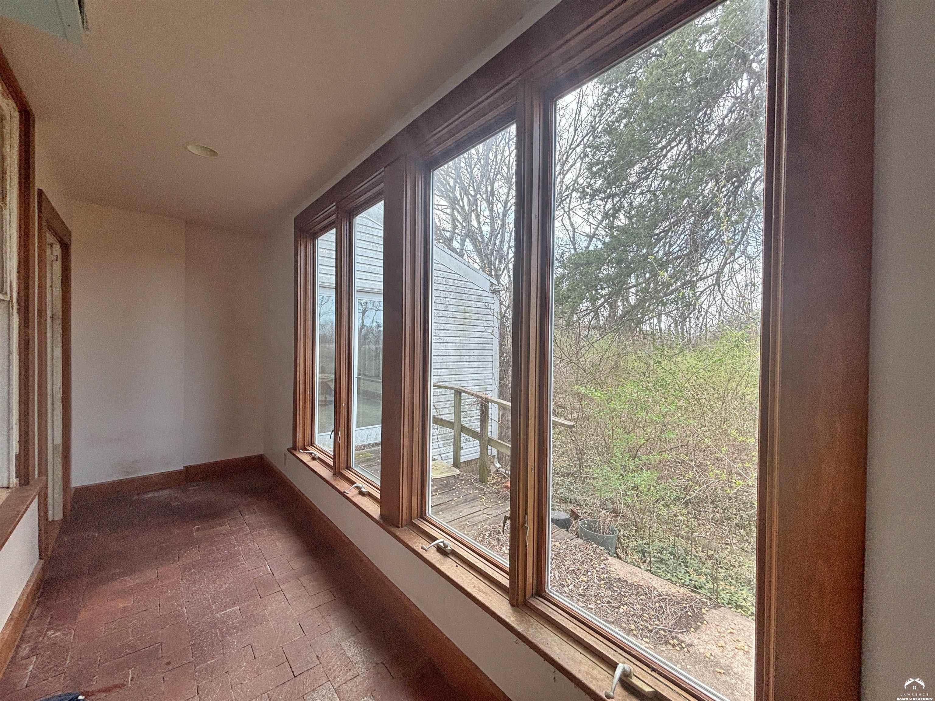 1237 North 900 Road Lawrence, KS 66047 - Photo 21 of 61