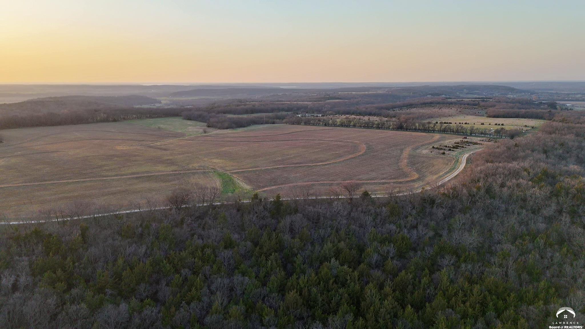 1237 North 900 Road Lawrence, KS 66047 - Photo 3 of 61