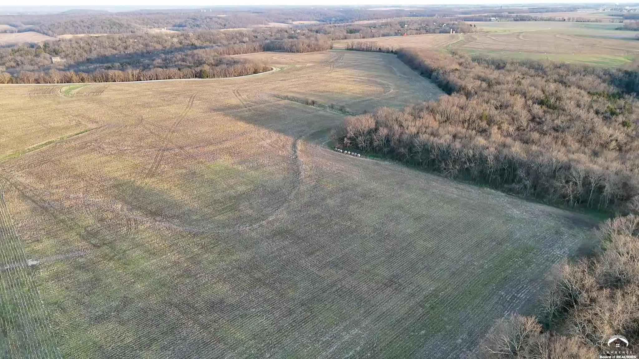 1237 North 900 Road Lawrence, KS 66047 - Photo 8 of 61