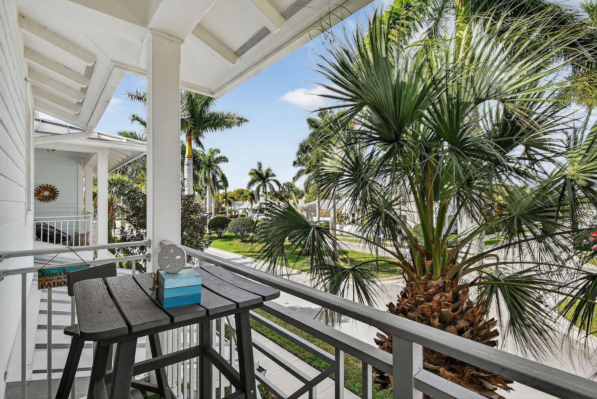 3241 Hemingway Drive Jupiter, FL 33458 - Photo 28 of 39 a view of a outdoor seating area