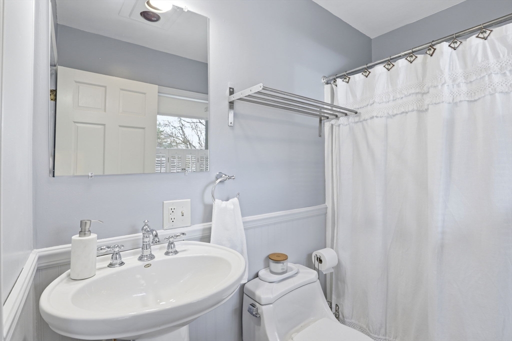55 Hanover Street Hanover, MA 02339 - Photo 14 of 36
