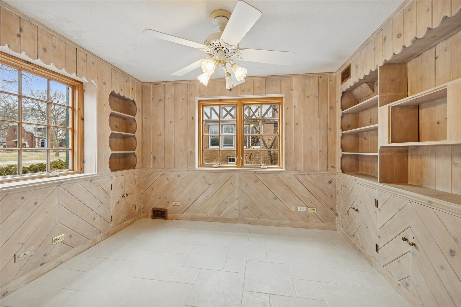 220 Maplewood Road Riverside, IL 60546 - Photo 18 of 39 Gallery Image 18