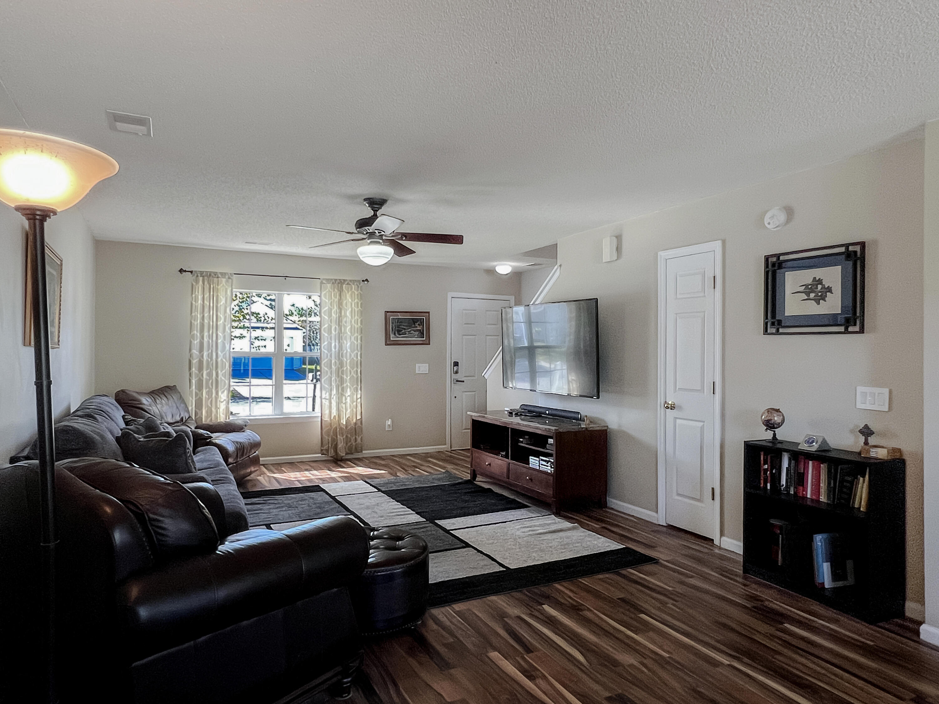124 Tyron Road Summerville, SC 29483 - Photo 6 of 28 Family Room