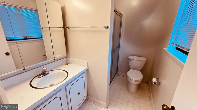 $3,195 | 7853 Muirfield Court, Potomac, MD 20854