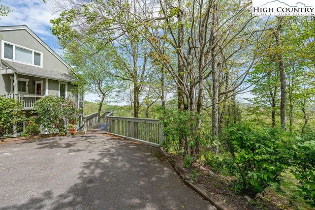 $435,000 | 315 Skyleaf Drive, Unit D18, Sugar Mountain, NC 28604