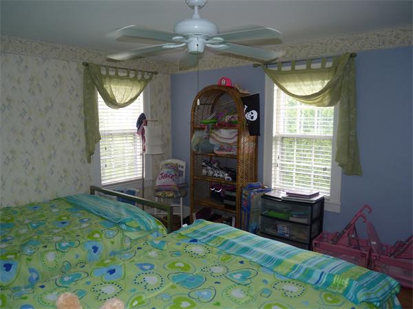 16 Van Greenby Road Lowell, MA 01851 - Photo 9 of 30 Gallery Image 9