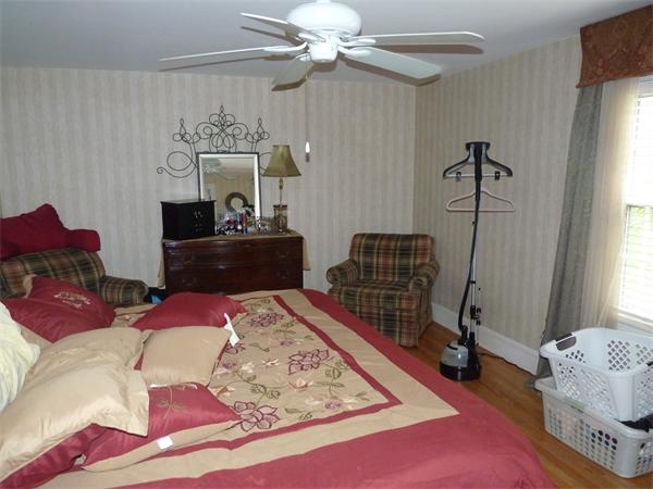 16 Van Greenby Road Lowell, MA 01851 - Photo 10 of 30 Gallery Image 10