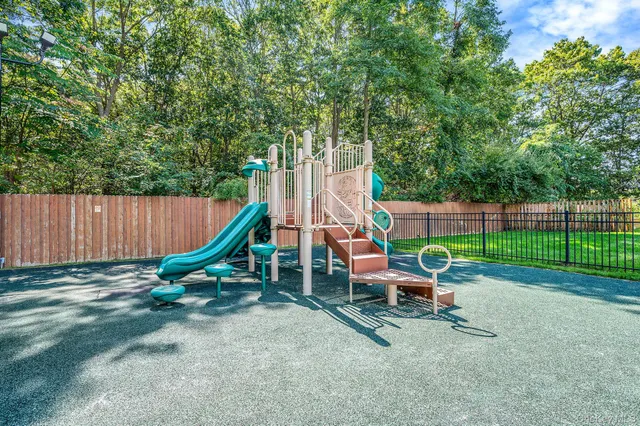 $229,000 | 460 Old Town Road, Unit 19H, Port Jefferson Station, NY 11776