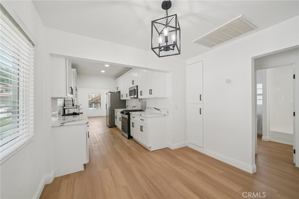 3882 Taft Street Riverside, CA 92503 - Photo 14 of 40