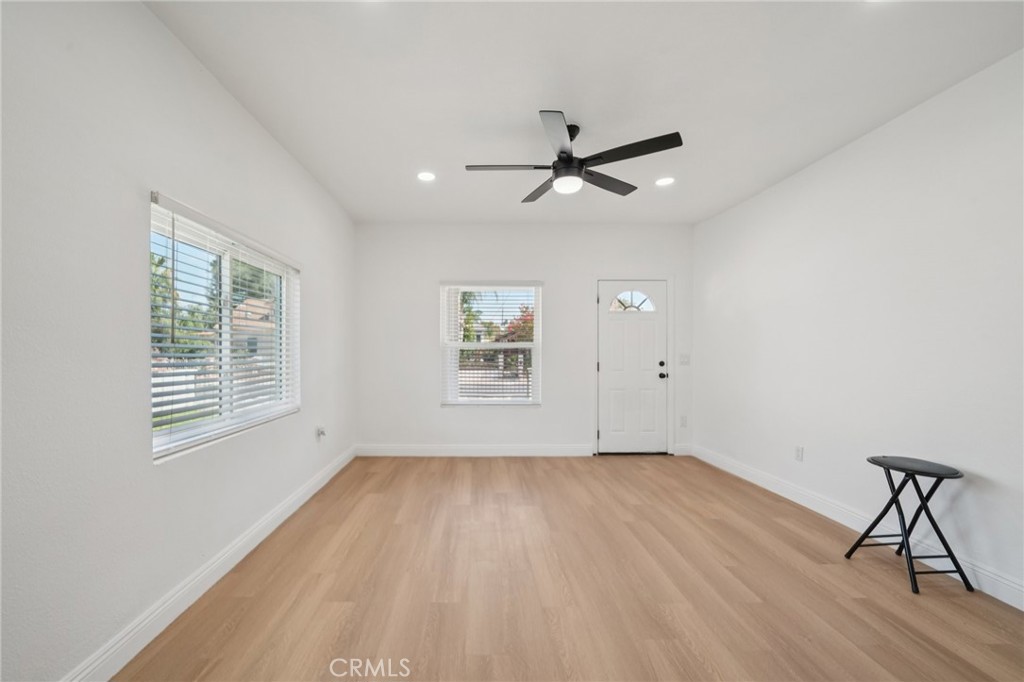 3882 Taft Street Riverside, CA 92503 - Photo 7 of 40