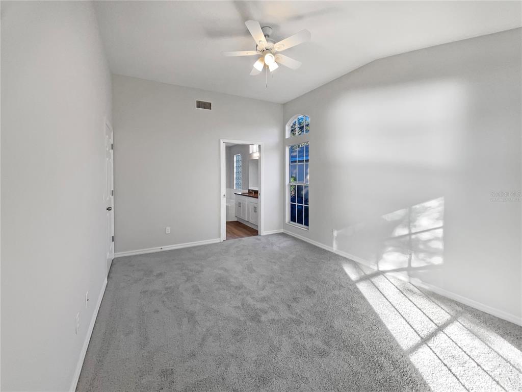 204 Baytree Boulevard Tavares, FL 32778 - Photo 4 of 25