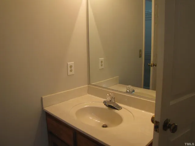 $2,000 | 315 Arlington Ridge, Cary, NC 27513